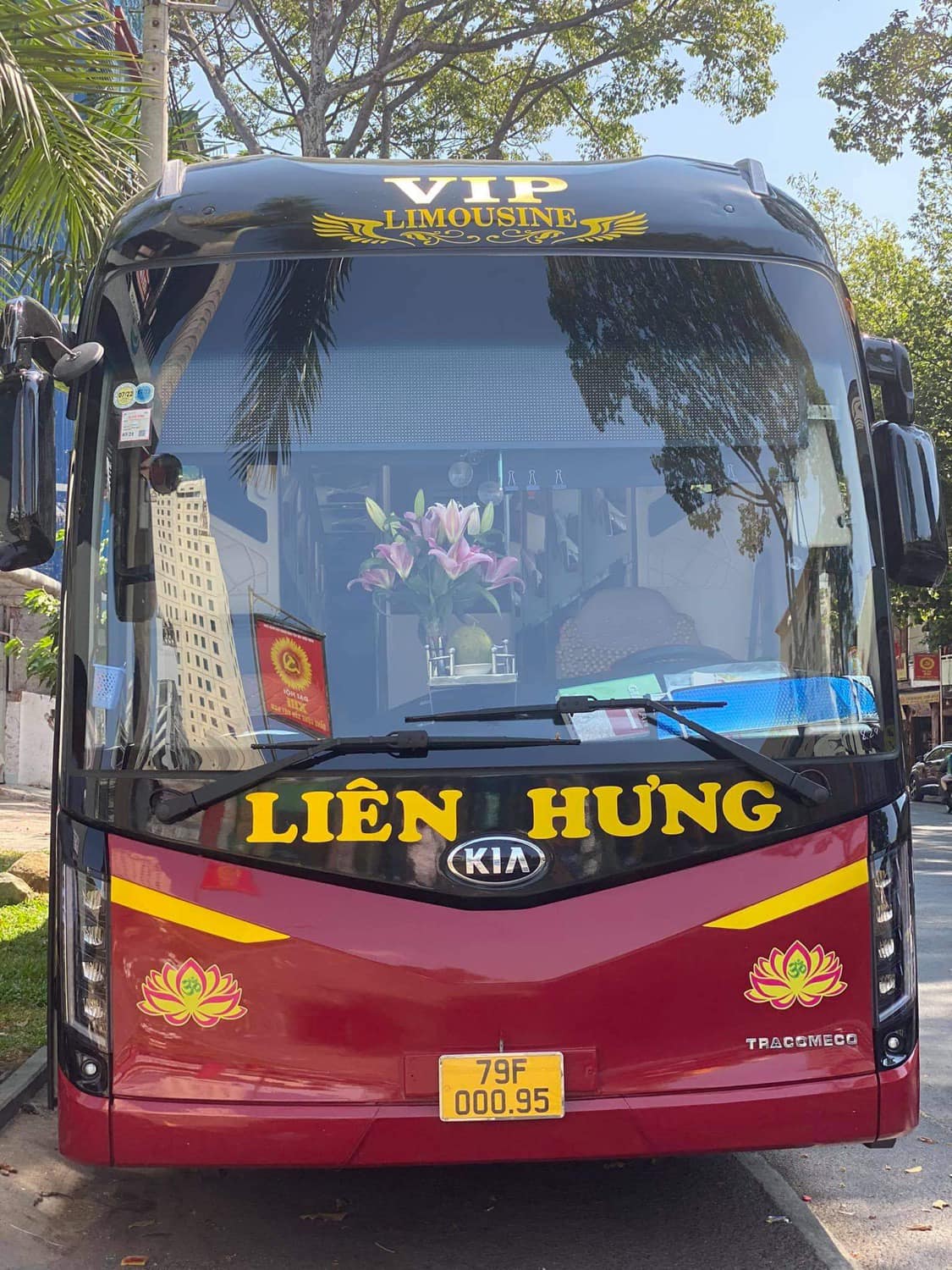 Nhà xe Liên Hưng